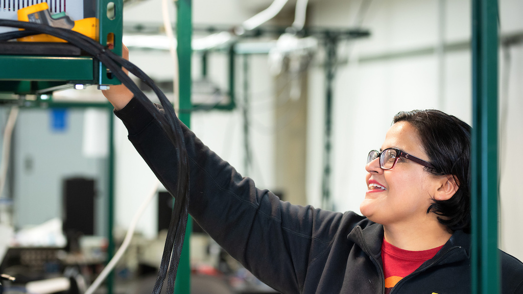 Fatima Toor works in her lab